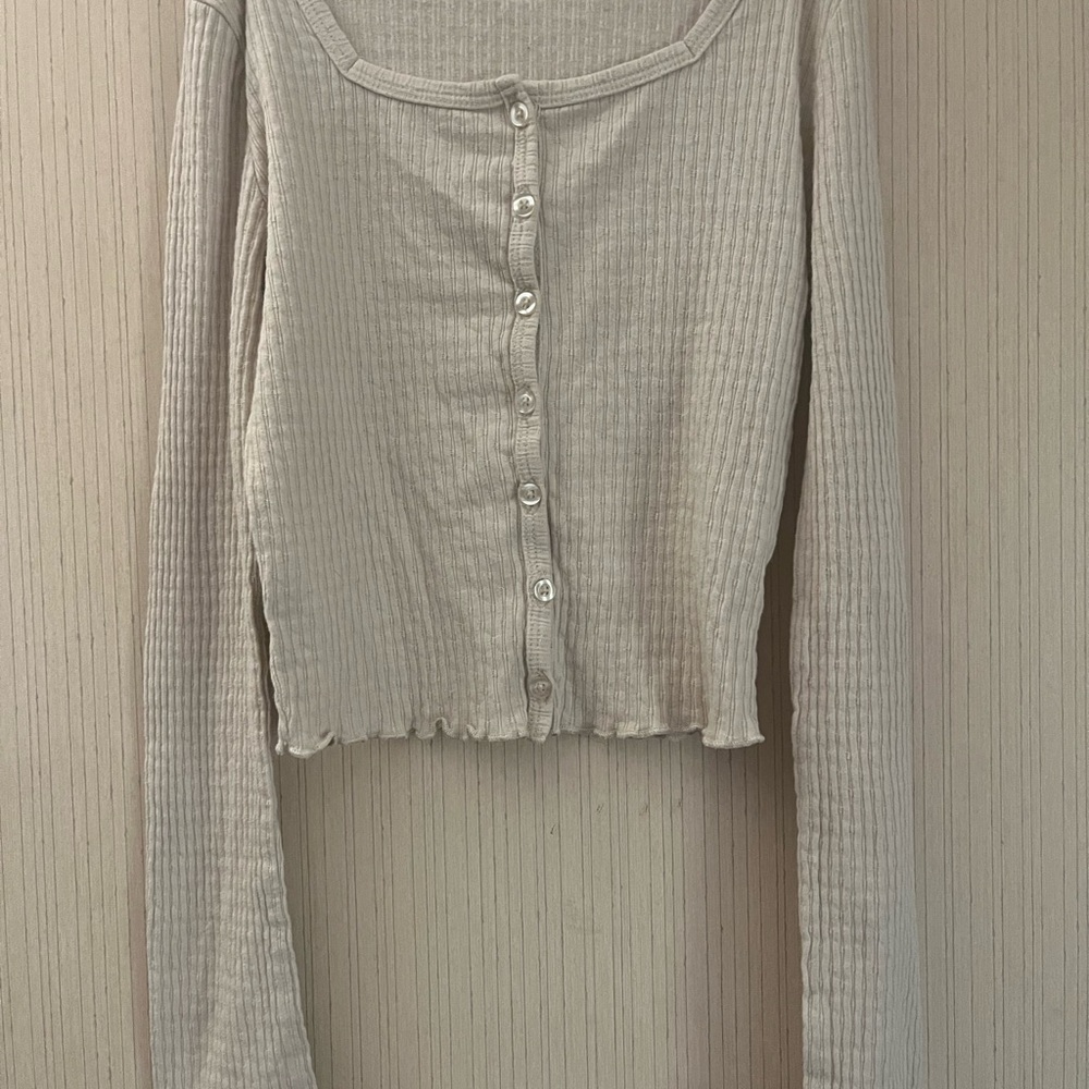 Chic Ribbed Button-Down Shirt - Cream